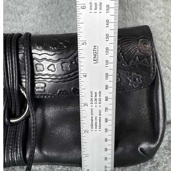 Via Spiga Africa Collection Black Leather Embossed Clutch Purse Magnetic Snap - Picture 4 of 12